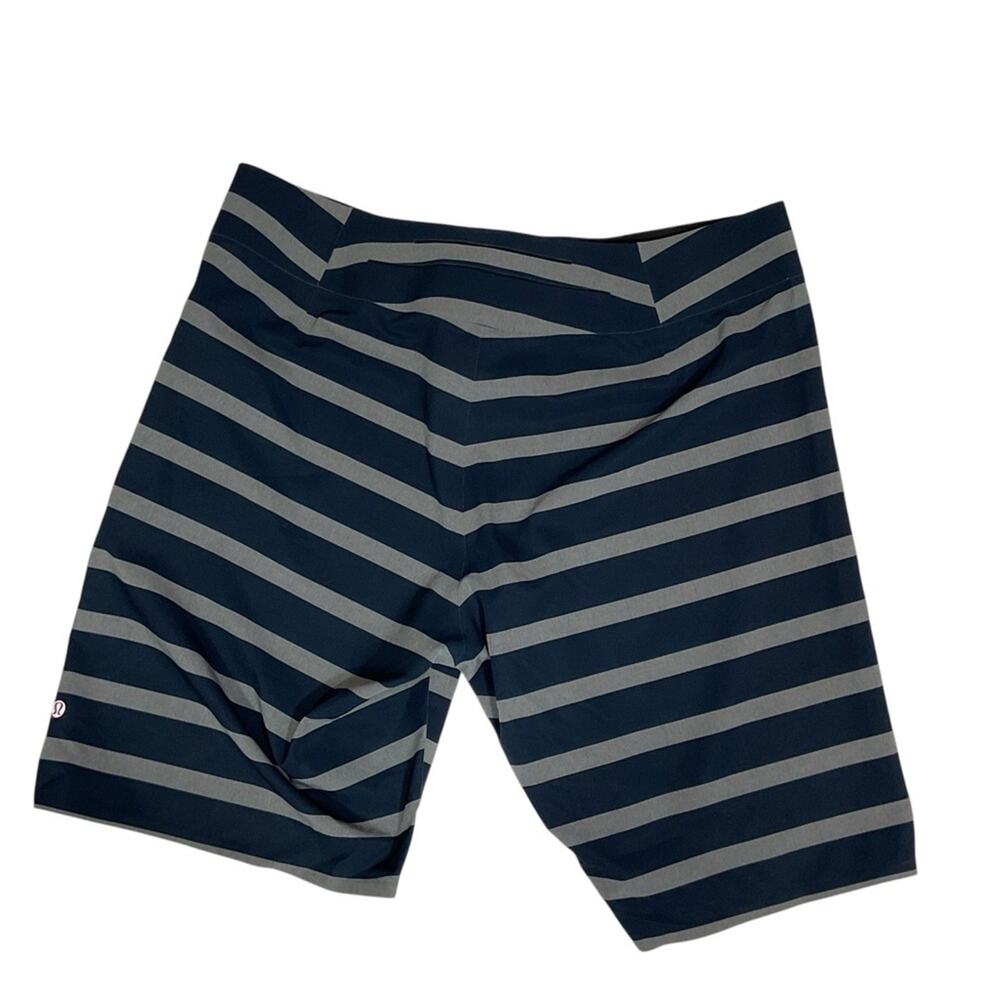 Lululemon Men's CURRENT STATE SHORT Sz 36 Board Shorts Ariel Stripe Inkwell - Picture 5 of 5